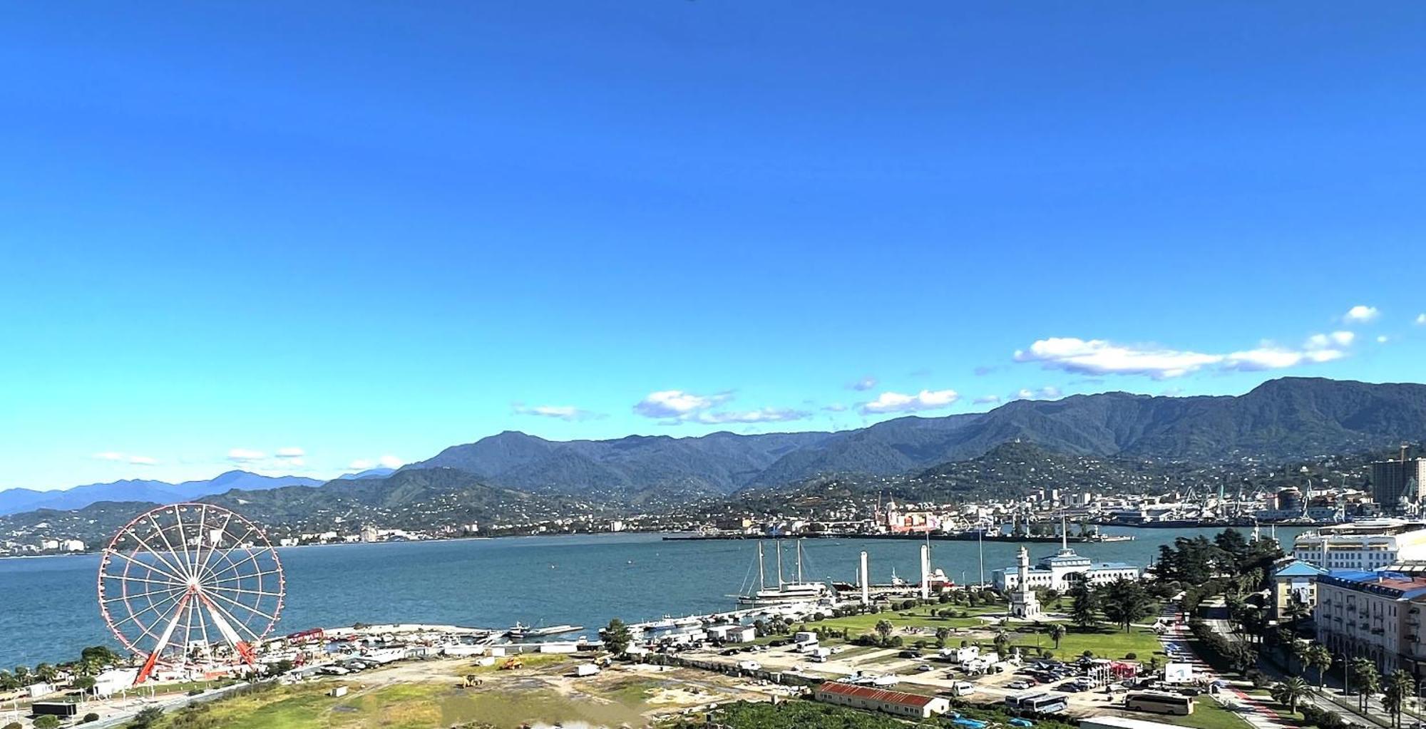 Apartments With Sea And Mountain Views, Portа Batumi Tower Bagian luar foto