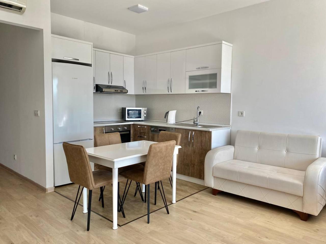 Apartments With Sea And Mountain Views, Portа Batumi Tower Bagian luar foto