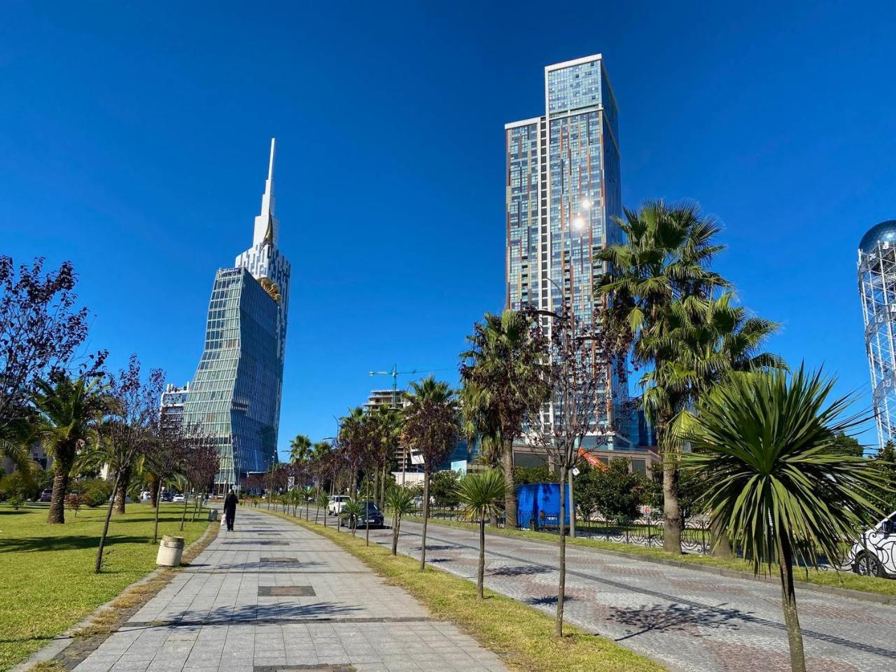 Apartments With Sea And Mountain Views, Portа Batumi Tower Bagian luar foto